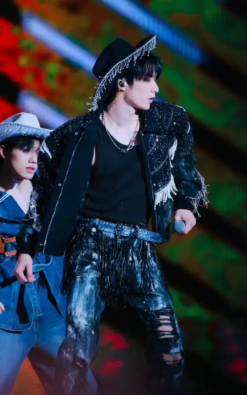 刘耀文重庆演唱会