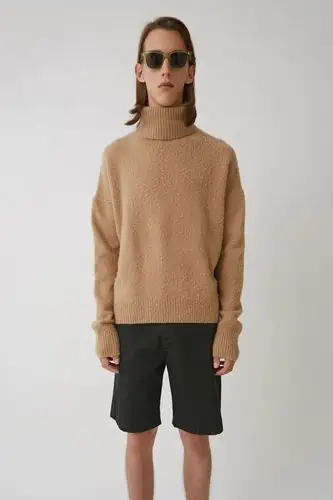 超大码圆翻领毛衣 驼米色 in camel beige