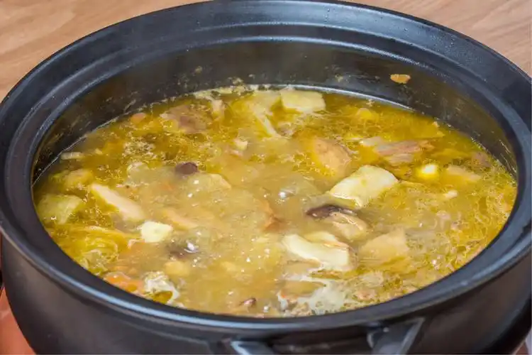 昆明最有诚意的时尚山珍馆—一朵菌南华野生菌火锅