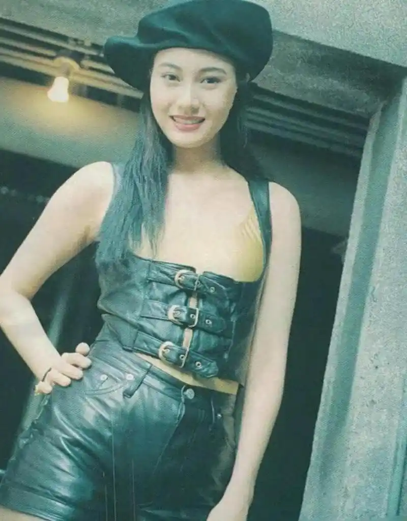 李嘉欣年轻的时候真是颜值天花板,真是美若天仙![开心][色][大笑]