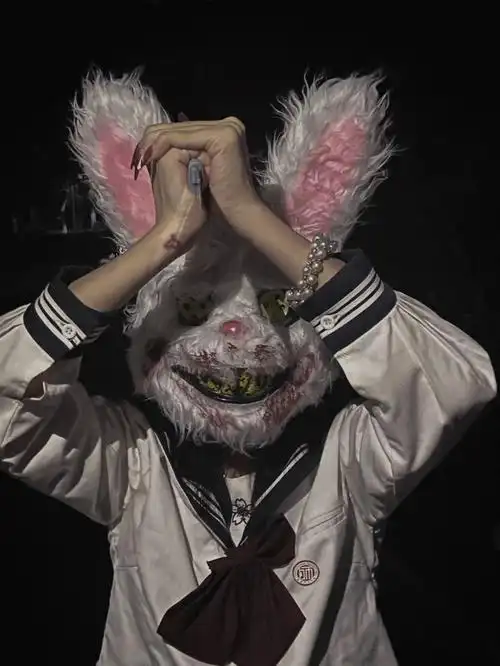 想拍恐怖片兔子杀手出没禁止微笑