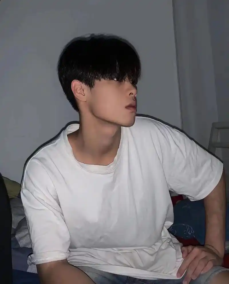 少年感 #00后 #分享照片 #纯情男高 #颜值 - 抖音