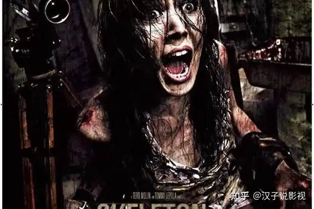 《红色之山》执著近乎疯狂的泰勒为了拍摄关于《红色之山》的记录片