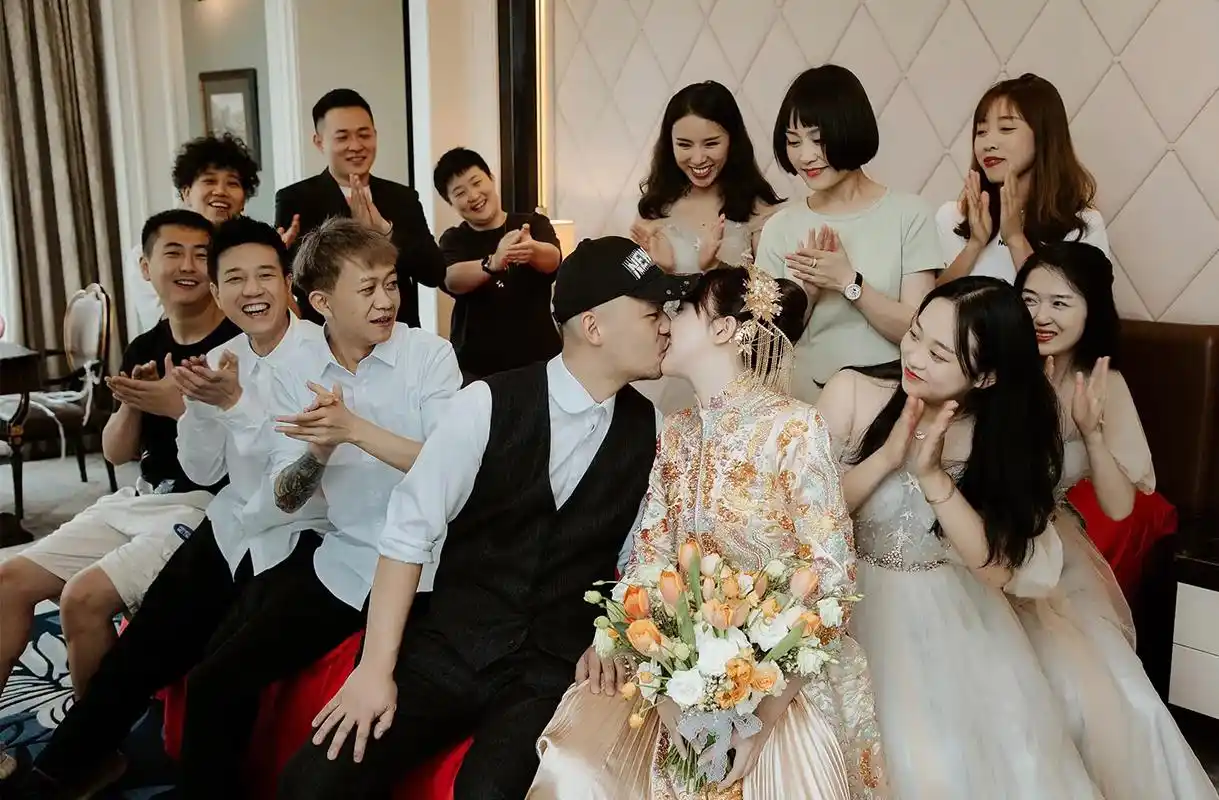 原岛婚礼摄影  #成都婚礼跟拍  #我的伴郎伴娘团   婚 - 抖音