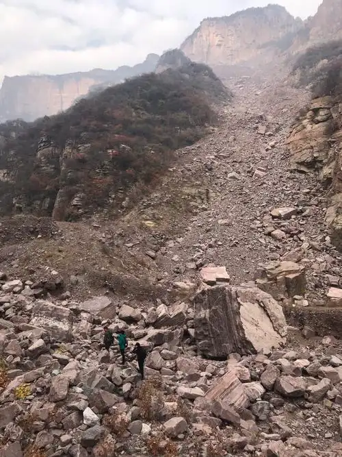 潭沟～赶羊塽～龙水梯穿越纪实