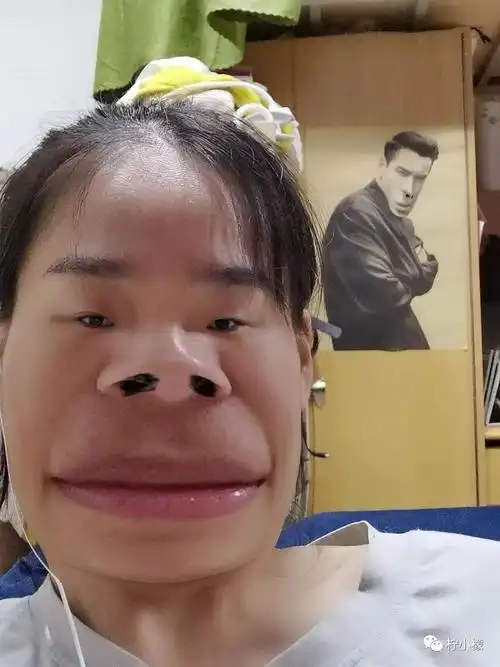 网友分享相册里最失败的自拍照,每一张都是一个表情包啊哈哈哈哈!