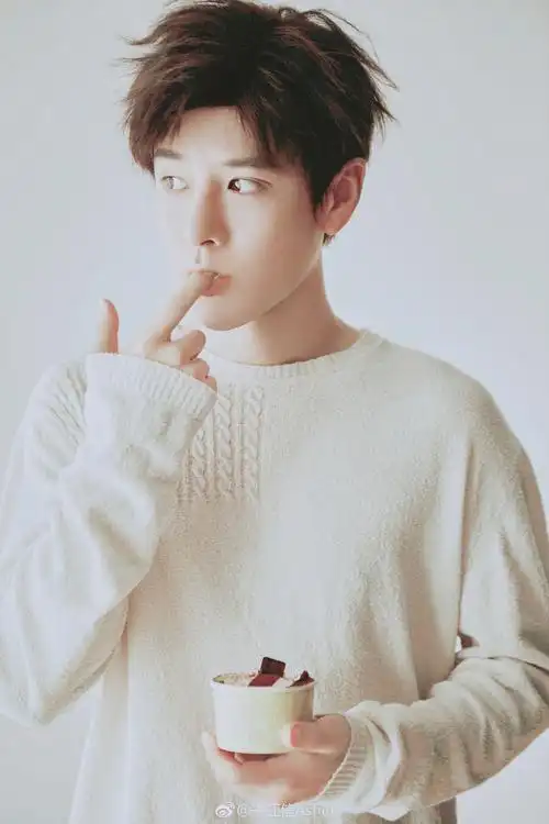 书亚信-kiss~/love·me73