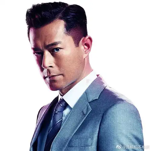 换了新的头像,是我最敬佩的艺人,古天乐. 来自竞相知不相识 - 微博