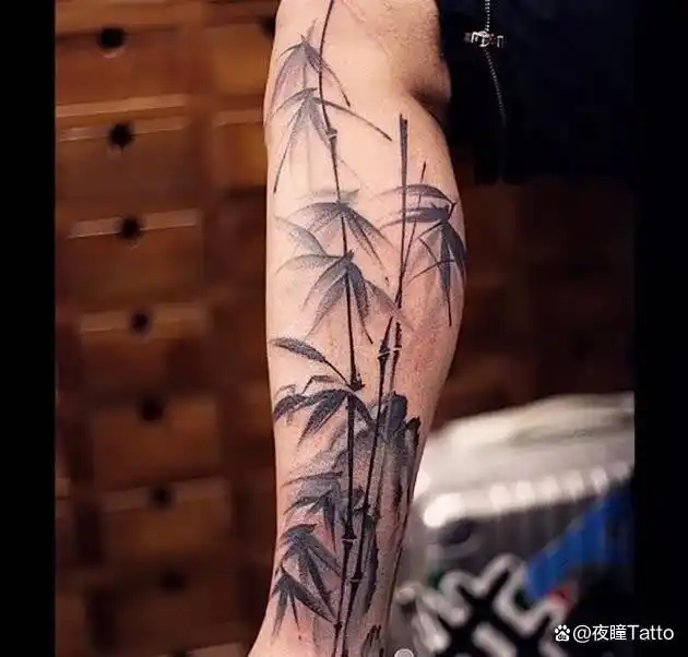 很潮的适合男生的小腿纹身图案推荐