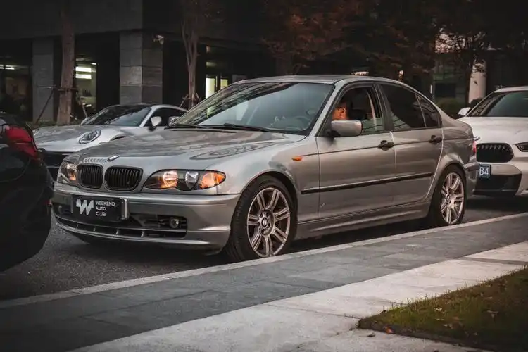 自从买了宝马e46一直都有记录改装手帐的习惯.