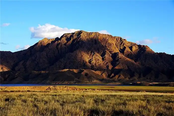 唐太宗,征鞭直指阴山留诗句