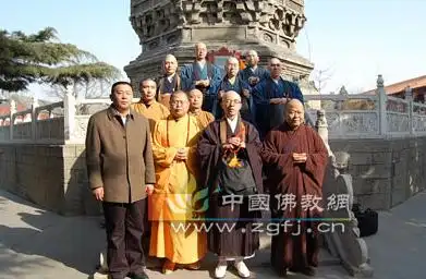 日临济宗相国寺小林玄德一行到河北临济寺朝拜祖庭