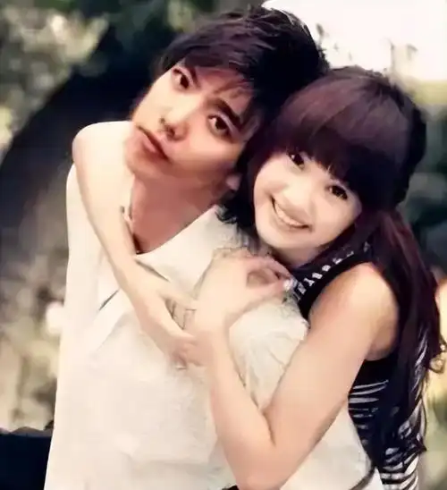 为什么杨丞琳之前的恋情都短暂唯独碰到李荣浩后与他修成正果