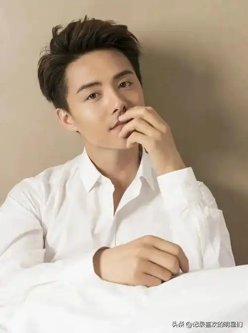 一起来看看北京电影学院校草级别人物,演技精湛,一个比一个帅!