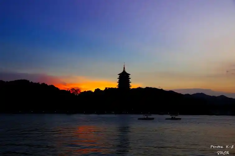 西湖十景の雷峰夕照