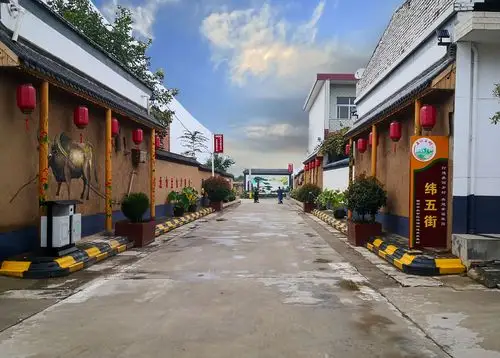 其它 带你看看新农村 写美篇街道两边的墙,画着许多农民画风格的宣传