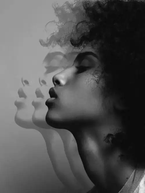 审美提升人物虚影