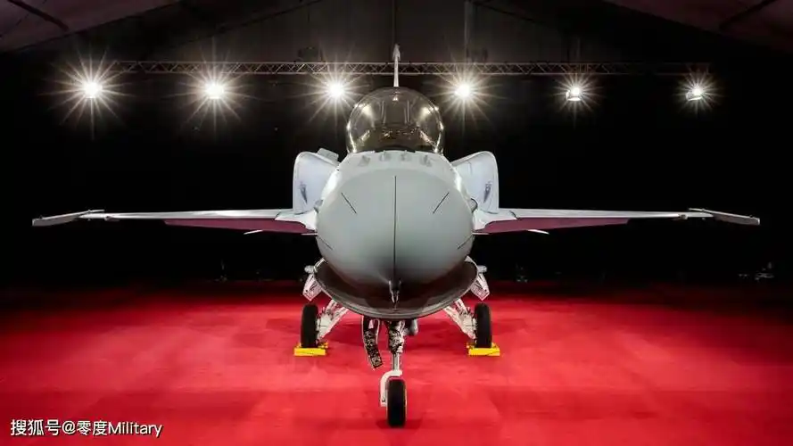 原创图说美国对巴林空军f16v战斗机进行售前测试首次携带进攻武器亮相