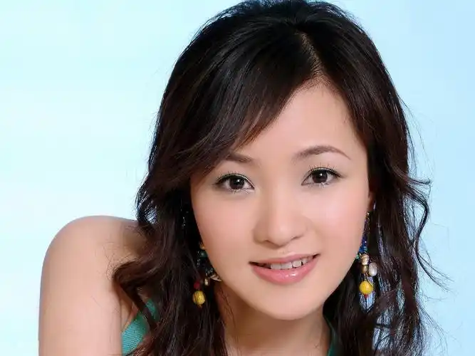 雷佳专辑写真芦花