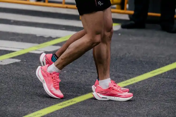 特步160x二代怎么样,值得配速五分的跑者购买吗? - 知乎