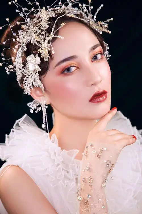 欧美轻奢复古妆容造型