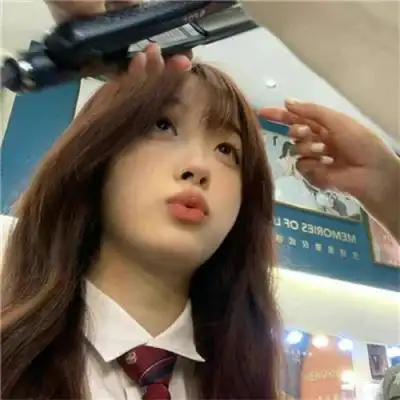 很有生活气息的不像网图的头像女 看上去很真实的网恋女生头像_女生