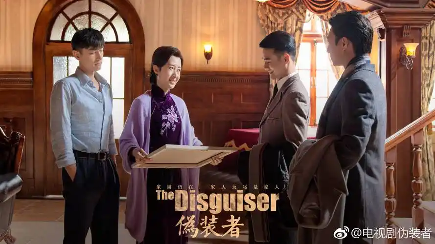 《伪装者》的主演们凭借精湛的演技和环环相扣的故事,备受追捧!