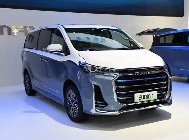 氢动力的大7座mpv,外观很霸气,不烧油不充电续航600km