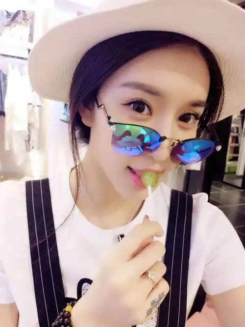 付思琪曝街拍照 原来网红是这样炼成的