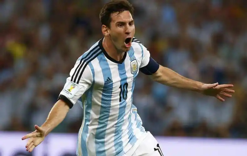 67梅西:位列法甲新世纪助攻榜榜首_马拉多纳_进球数_比赛