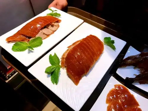 馥天下烤鸭,美食传递身边的你,我,他!