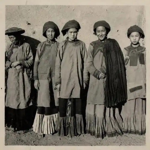 服灵服现庄学本镜头下的彝族①