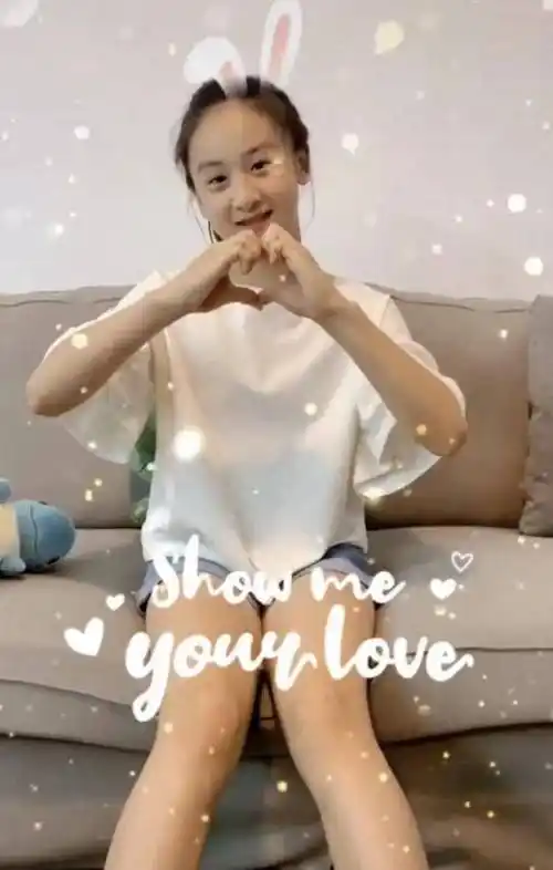 有种"接骨式长大"叫田亮女儿,森碟12岁就长到170,腿却成粗大壮