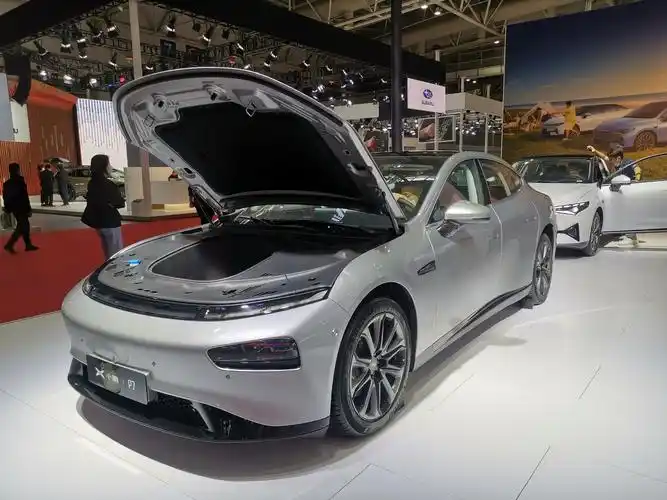 小鹏汽车7-8 小鹏p7,新能源一线品牌,轿跑车型