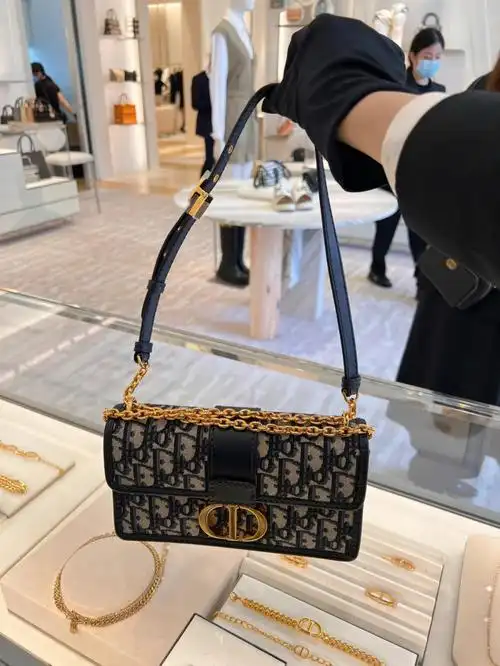 dior新款蒙田30老花链条包
