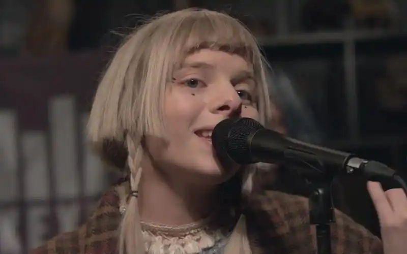 aurora covers the beatles across the universe for like a