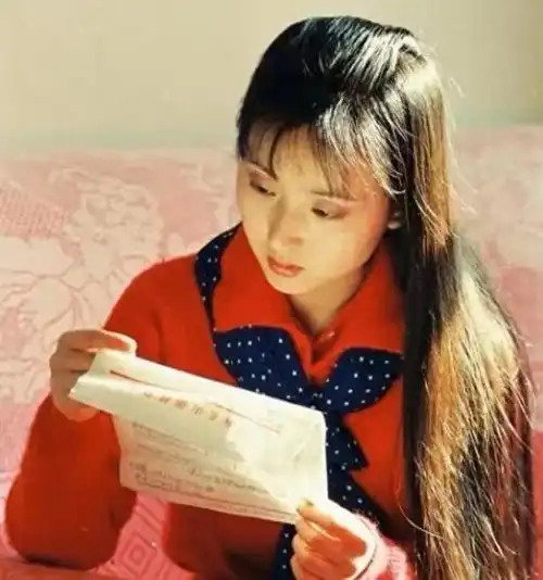 2007年陈晓旭最后时光:昏迷中呼喊妈妈,姥姥和姥爷,睡梦中离世