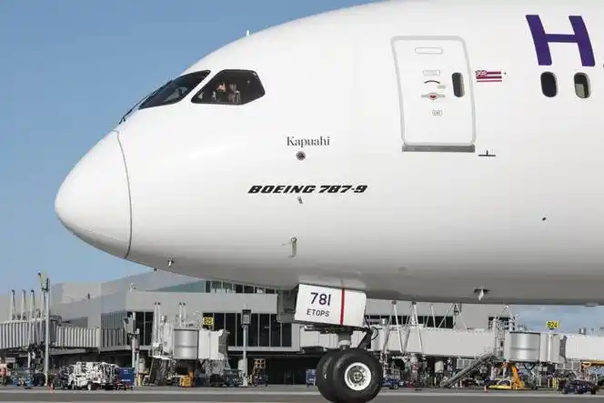 近日夏威夷航空首次运营其首架波音787