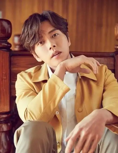 韩国帅哥明星排行榜有哪些(韩国男演员颜值最高的是谁)