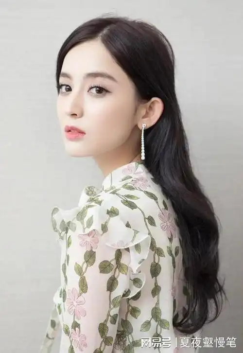 推荐演员古力娜扎的经纪人|模特|鹅蛋脸|女演员|性感女星_网易订阅