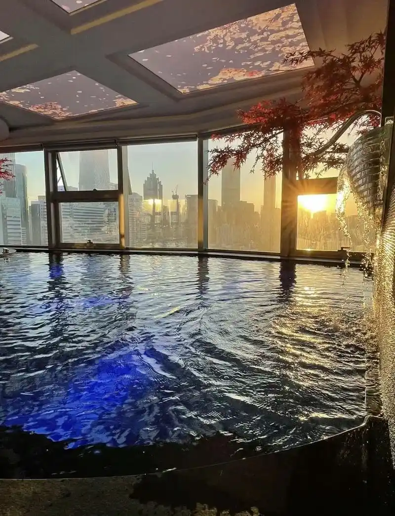 罗湖水会.单独按摩就要一百多了吧,现在18990就可以包吃包 - 抖音