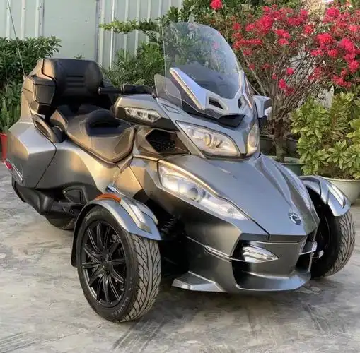 进口brp庞巴迪f3倒三轮沙滩车越野车豪华版大巡航250踏板摩托车 白色