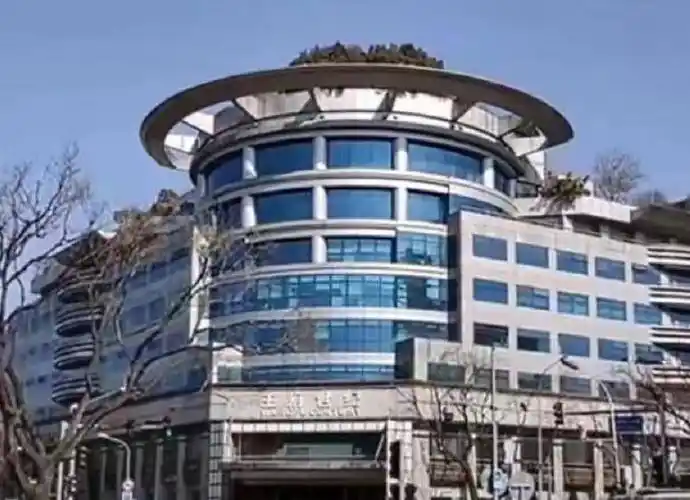 和故宫做邻居,儿子代步用劳斯莱斯,老公身家百亿_王志才_工作_王泓钦