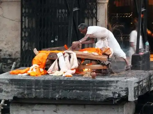 印度行(四)圣水～恒河的"夜祭"