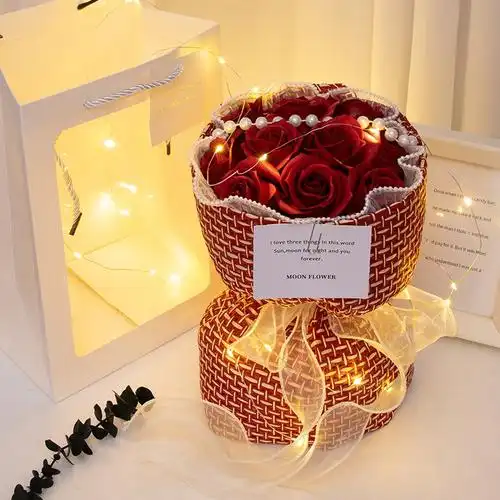 网红款七夕情人节礼品生日小礼物送朋友女生女友老婆玫瑰花束