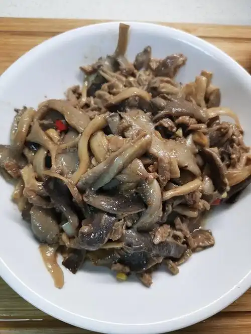 平菇炒肉牛肉版