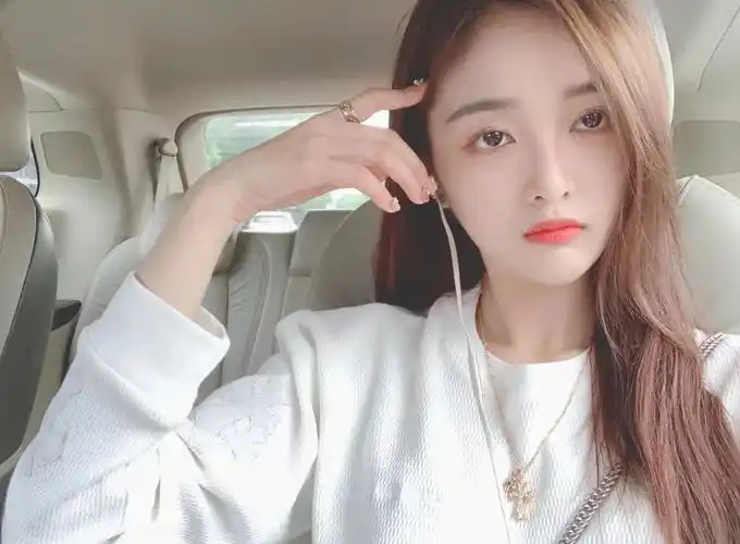 被夸漂亮的几种鼻型:水滴鼻气质高,希腊鼻是模特脸,翘鼻颜值高