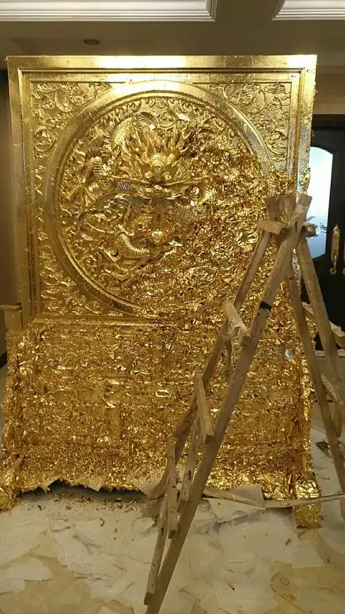 【图文】泸州石膏线贴金箔师傅