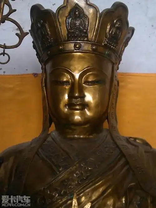 转贴,,地藏王菩萨佛像流泪了,请大家都发菩提心