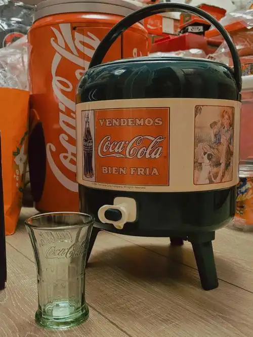 可口可乐冰镇保温桶